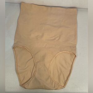 SEAMLESS HIGH WAISTED SHAPING BRIEF YUMMIE by HEATHER THOMSON SIZE L/XL